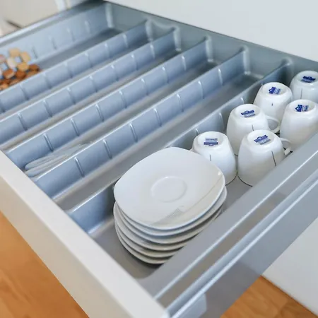 Fantastische Penthousewohnung Mit 100 M2 Klimatisiert *