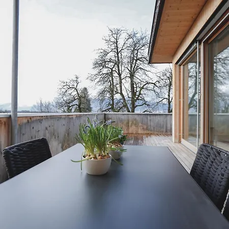 Fantastische Penthousewohnung Mit 100 M2 Klimatisiert *