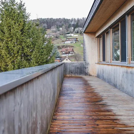 Fantastische Penthousewohnung Mit 100 M2 Klimatisiert *