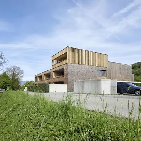 Fantastische Penthousewohnung Mit 100 M2 Klimatisiert דירה *